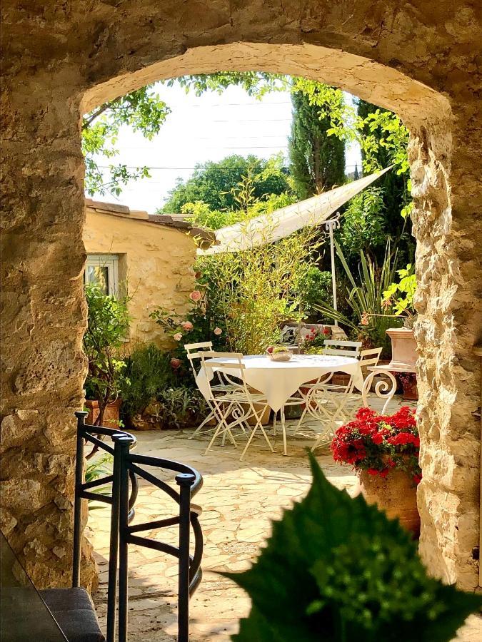 L'Ile Aux Fleurs Villa Ventabren Екстериор снимка